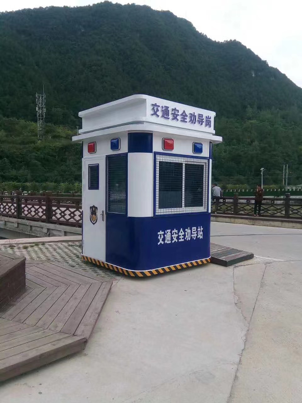 交通安全劝导岗亭